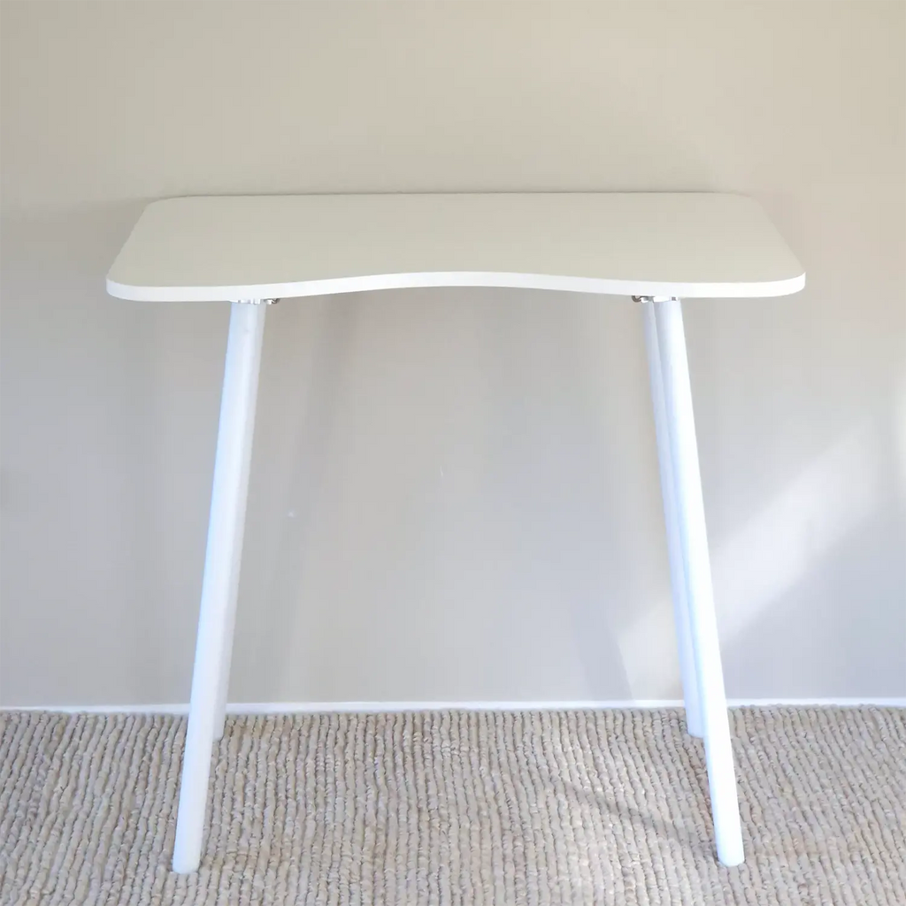 Ergonomic foldable standing desk with white top
